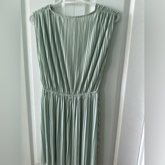 Zara dress - Medium - Picture 2 of 2